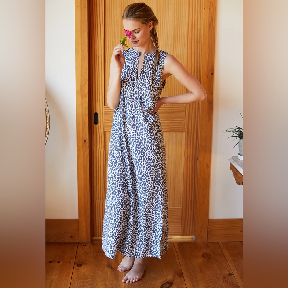 Leopard Print Sleeveless Maxi Dress